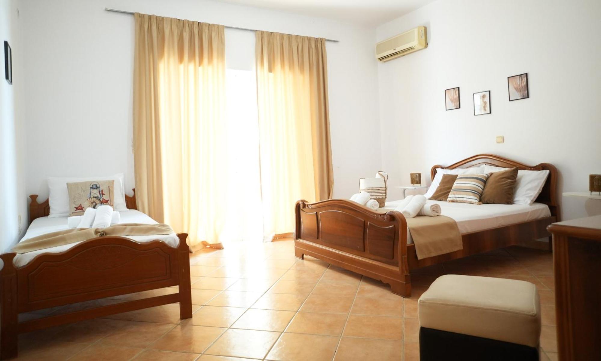 Saranda Waterside Apartments Exterior photo
